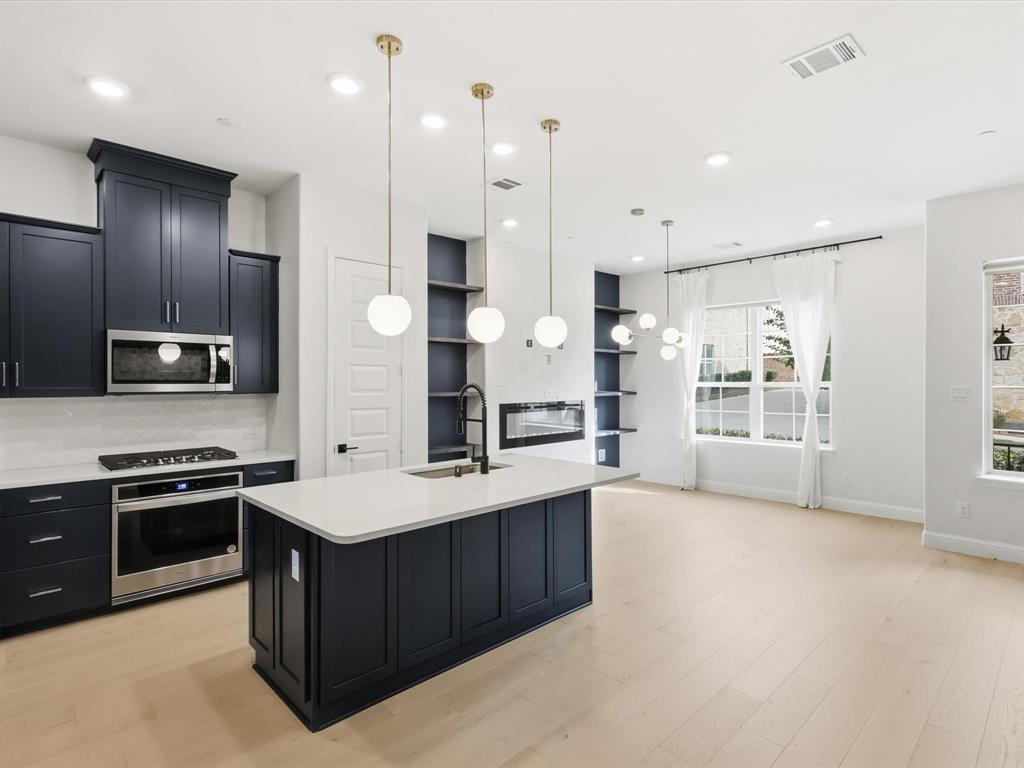 4413 Murphy Lane Carrollton, TX 75010 - Photo 2 of 35