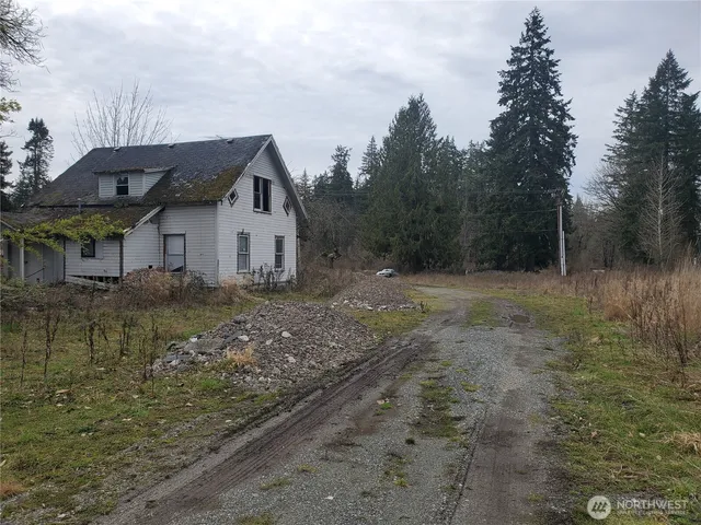 a view of a lake view