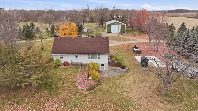 $1 | 11501 Grover Avenue Southwest, Howard Lake, MN 55349