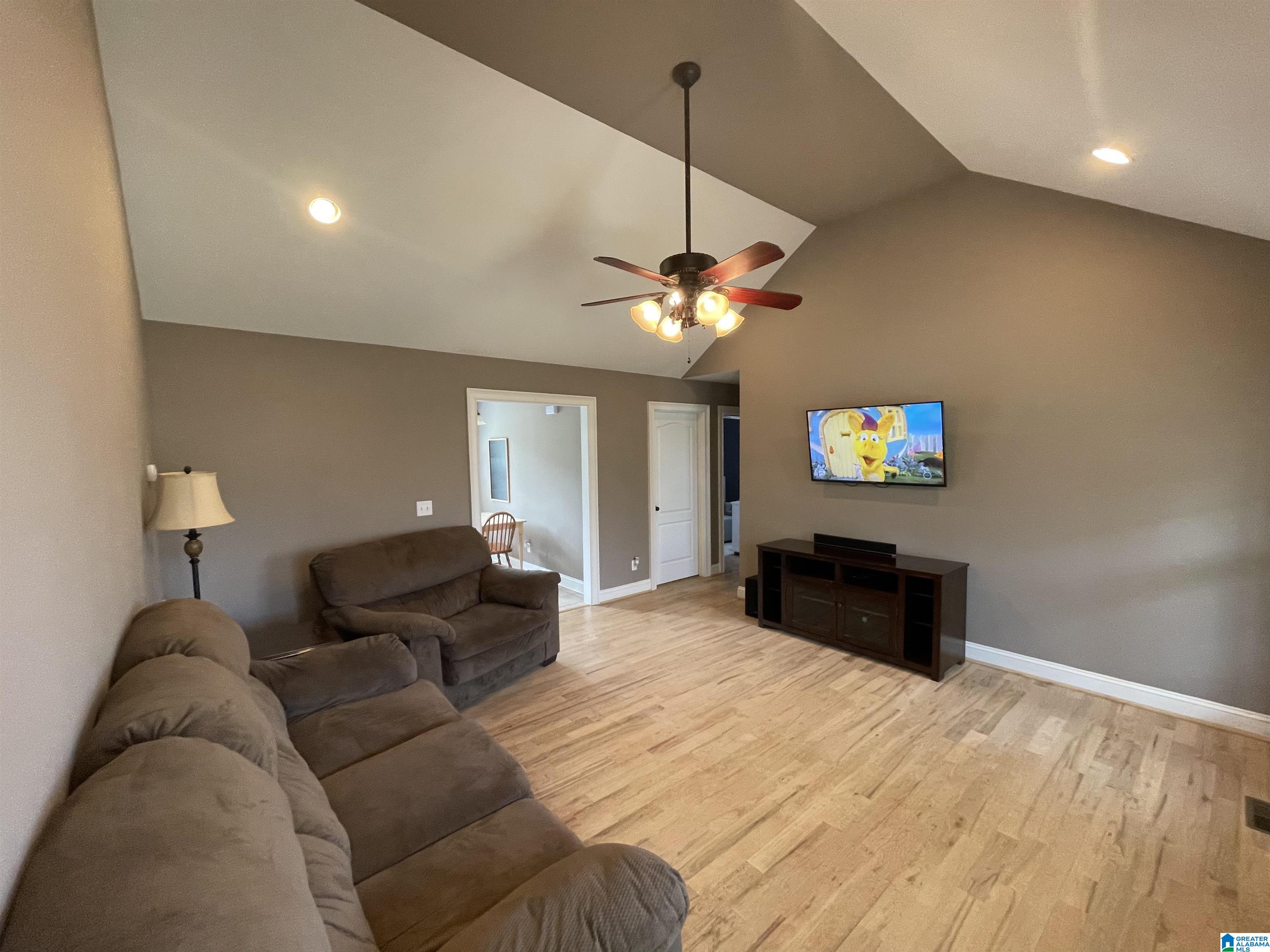 133 Joiner Road Hayden, AL 35079 - Photo 3 of 22