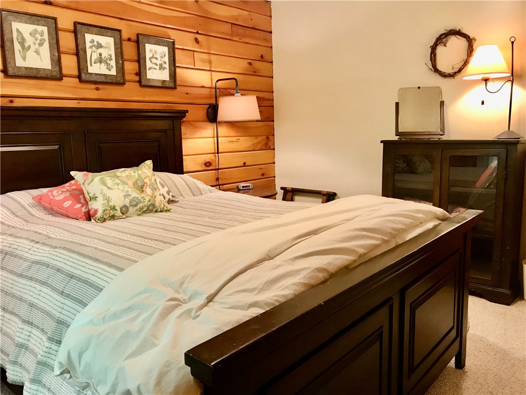 207 Pheasant Run Road Middlefield, NY 13326 - Photo 19 of 44 Queen bed#1 1st floor