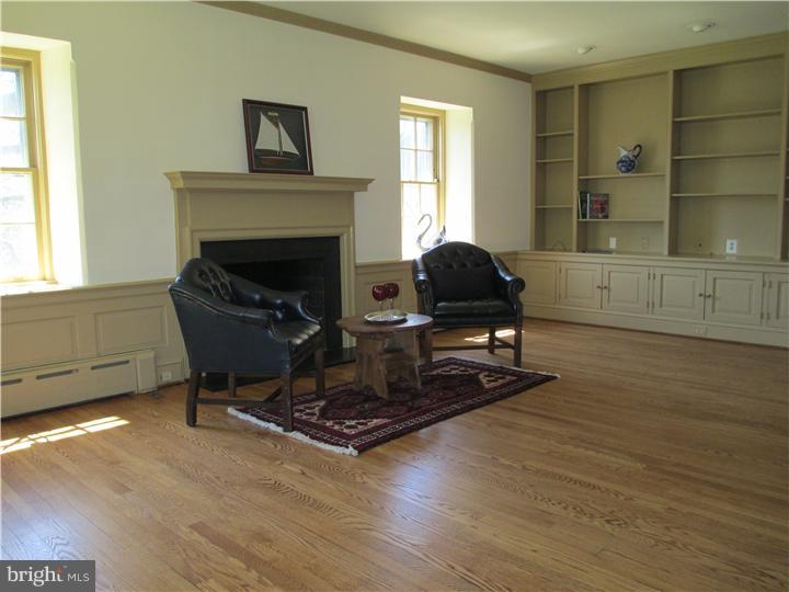 198 Berwind Circle Wayne, PA 19087 - Photo 5 of 20 Family Room