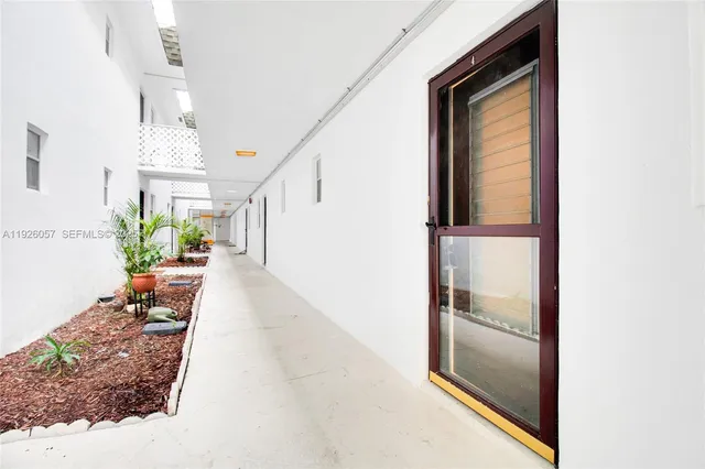 $1,550 | 6505 Winfield Boulevard, Unit B4, Margate, FL 33063