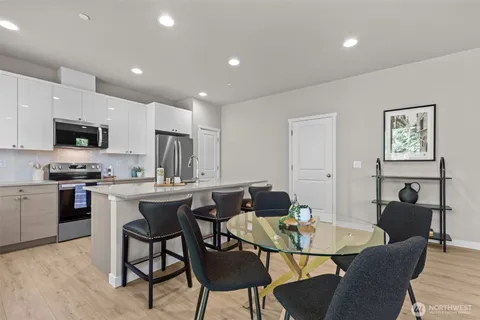 $799,000 | 114 169th Place Southwest, Unit B, Bothell, WA 98012