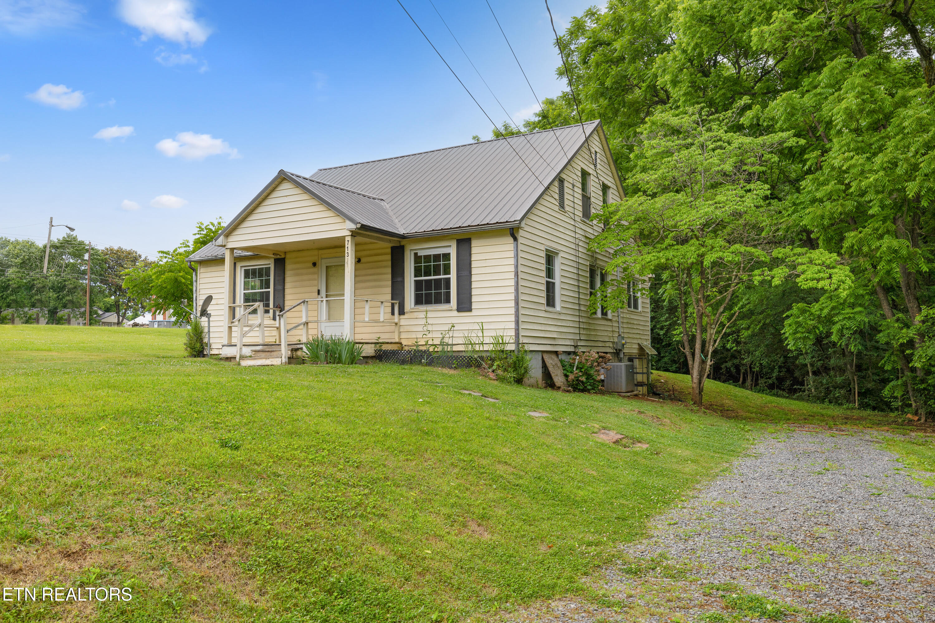 713 Rutledge Avenue Morristown, TN 37813 - Photo 15 of 29 22 Positive Perceptions-22
