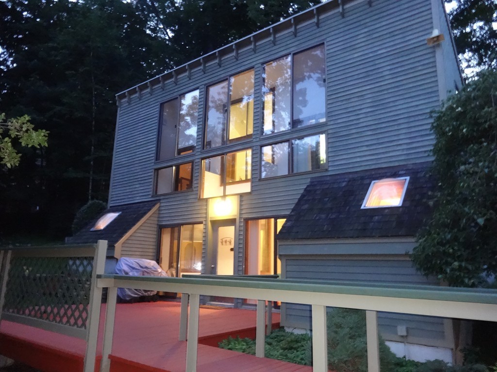 57 Stark Road Worcester, MA 01602 - Photo 6 of 30 Gallery Image 6