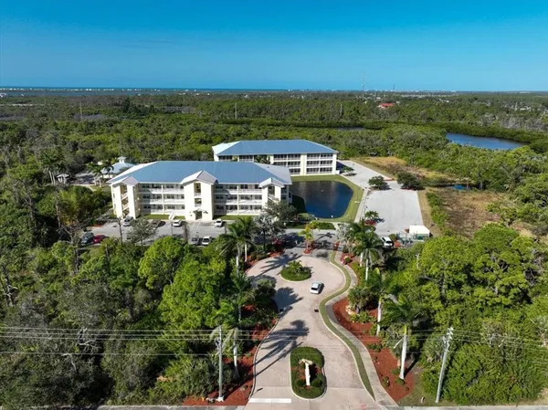 $1,900 | 102 Natures Way, Unit 2101, Rotonda West, FL 33947