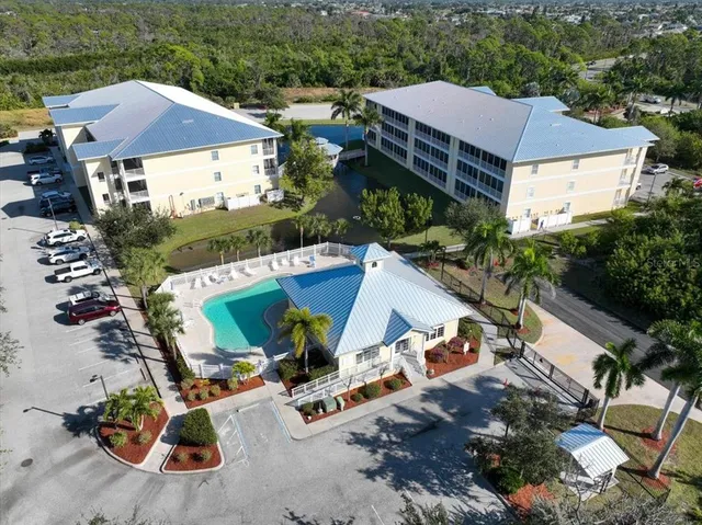 a view of a garden with palm trees