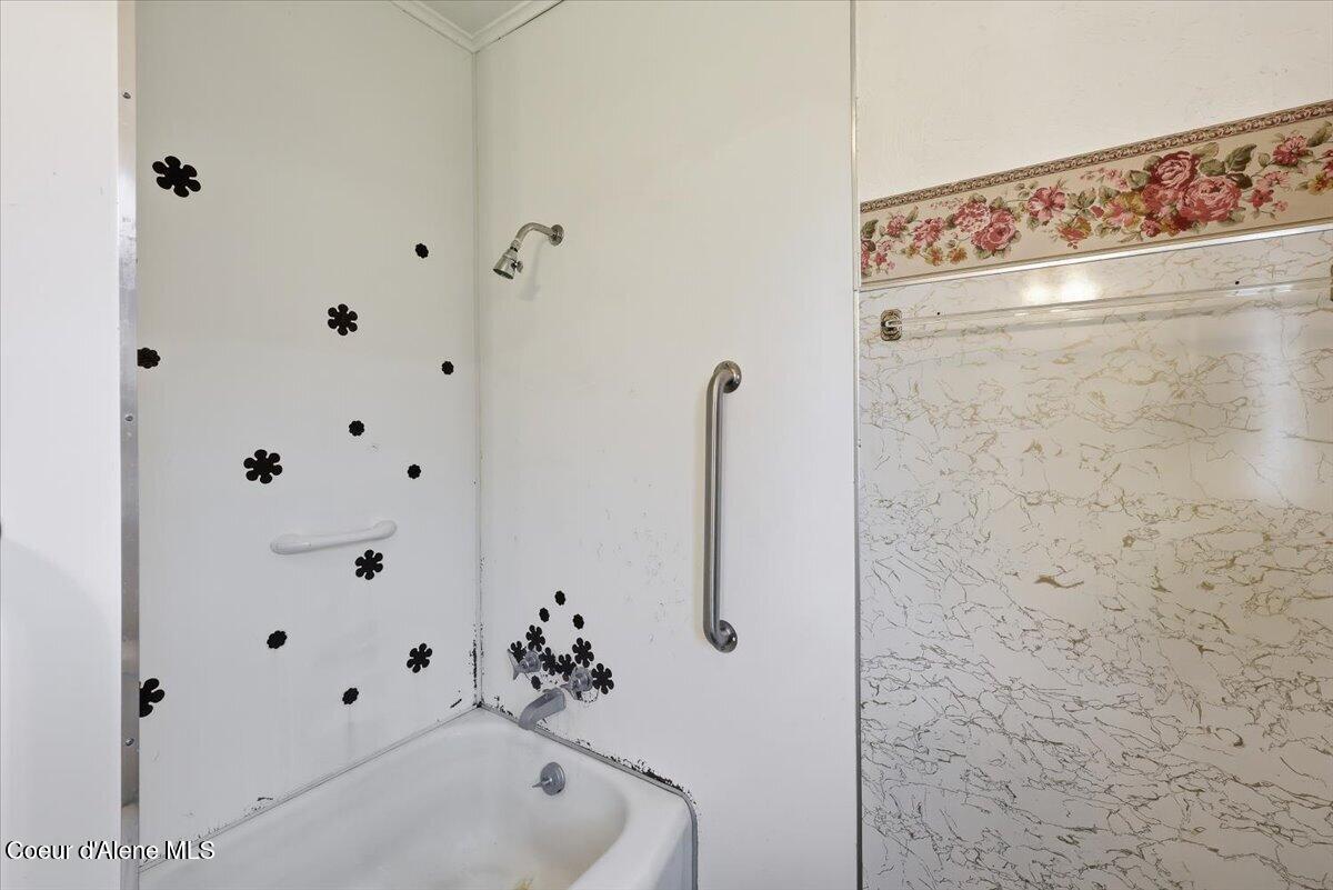 1104 East Indiana Avenue Coeur D'Alene, ID 83814 - Photo 17 of 36 17-Bathroom