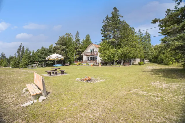 $899,900 | 1445 Highway 2, St. Ignace, MI 49781