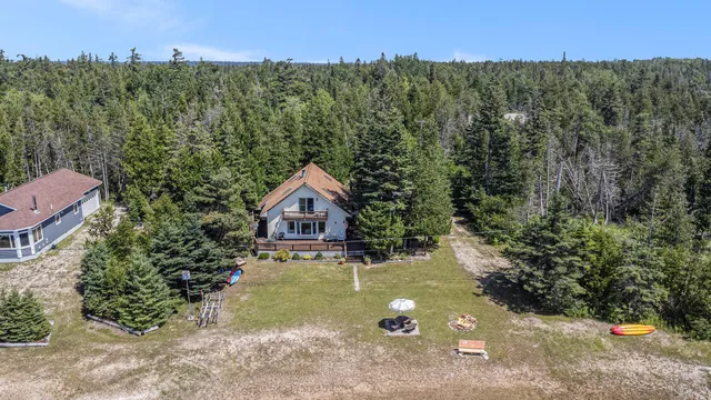 $899,900 | 1445 Highway 2, St. Ignace, MI 49781