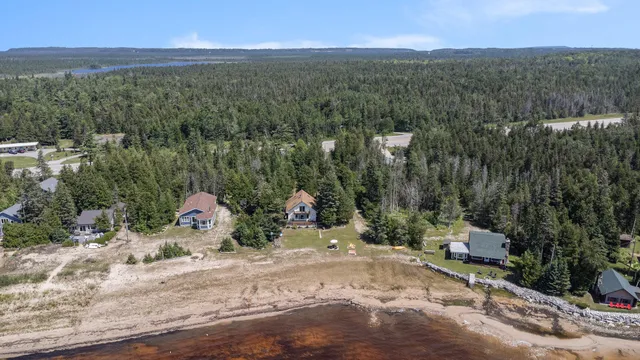 $899,900 | 1445 Highway 2, St. Ignace, MI 49781
