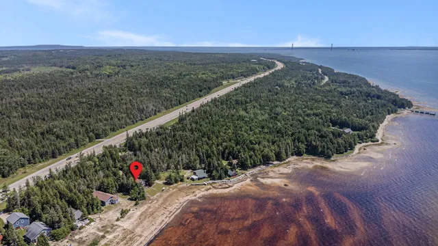$899,900 | 1445 Highway 2, St. Ignace, MI 49781