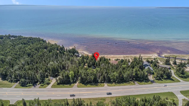 $899,900 | 1445 Highway 2, St. Ignace, MI 49781