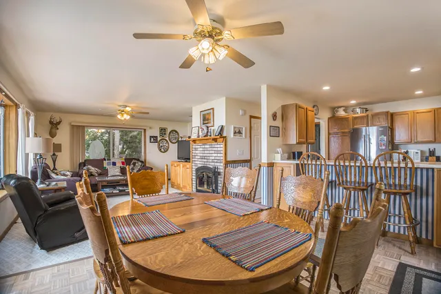 $899,900 | 1445 Highway 2, St. Ignace, MI 49781