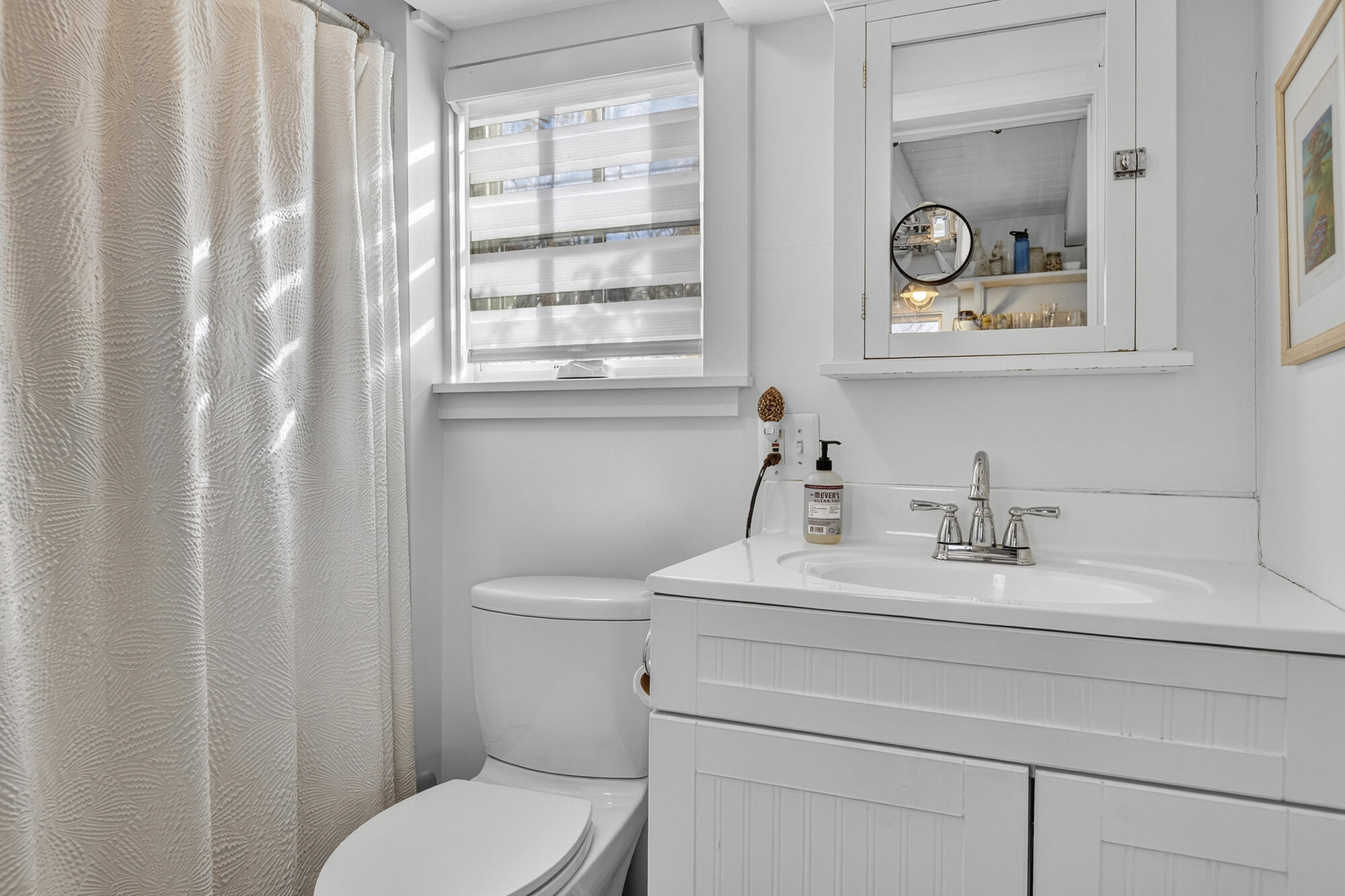 562 Island Avenue Portland, ME 04108 - Photo 12 of 49 Bathroom