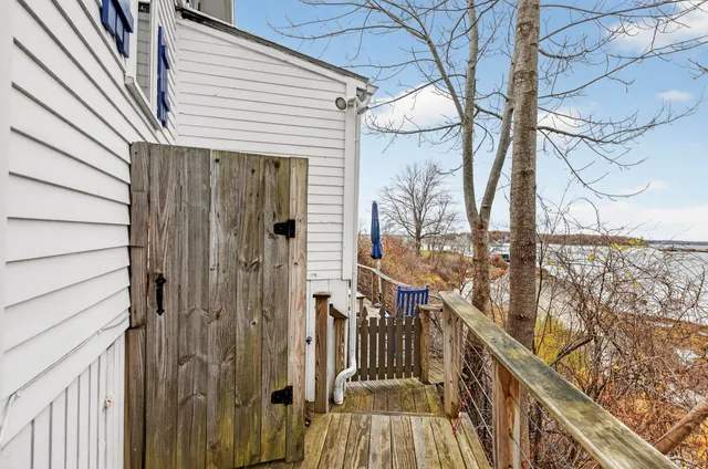 $850,000 | 562 Island Avenue, Portland, ME 04108