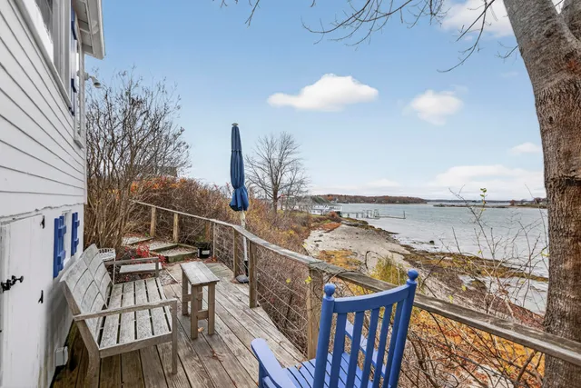$850,000 | 562 Island Avenue, Portland, ME 04108