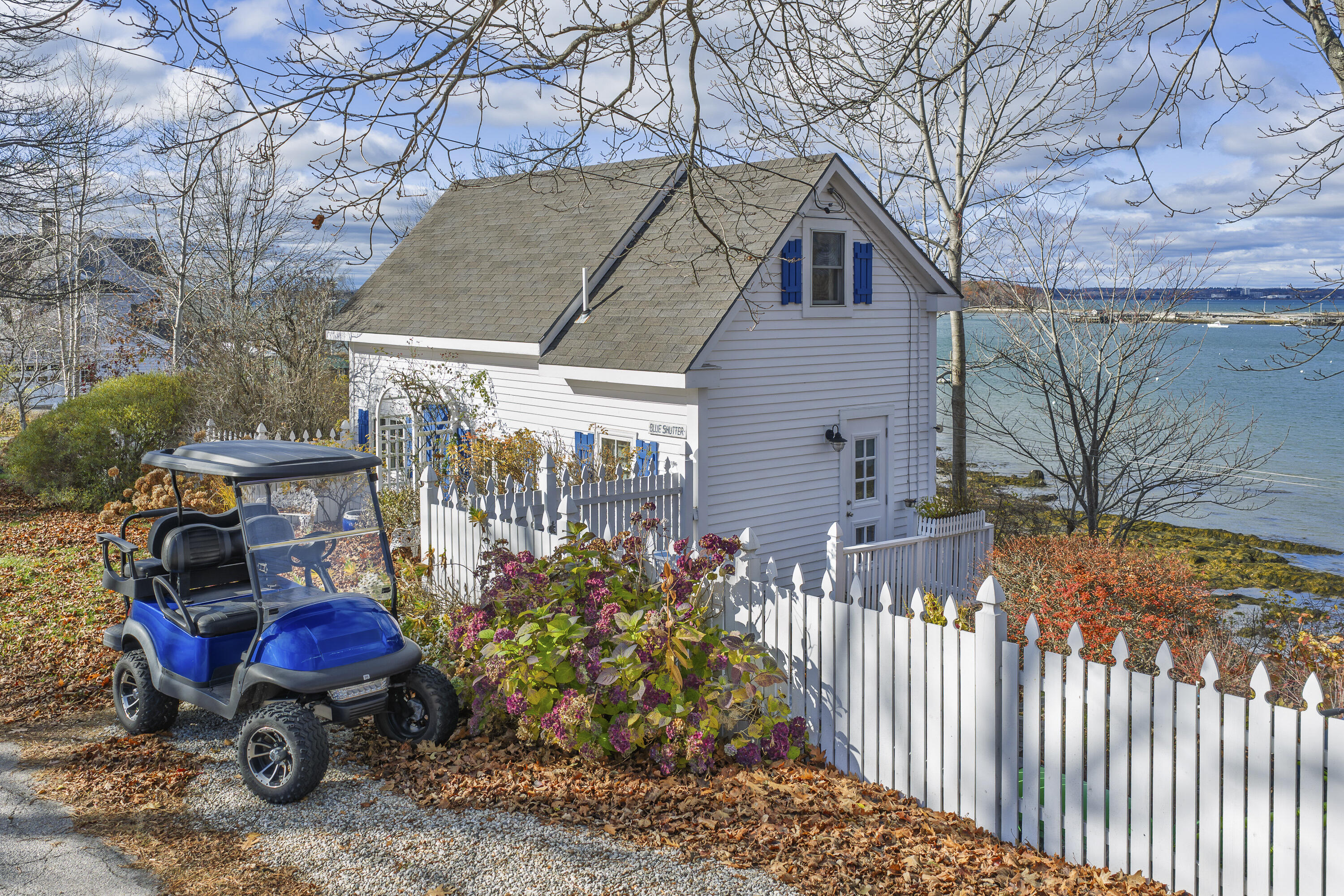 562 Island Avenue Portland, ME 04108 - Photo 36 of 49 Side View