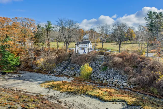 $850,000 | 562 Island Avenue, Portland, ME 04108