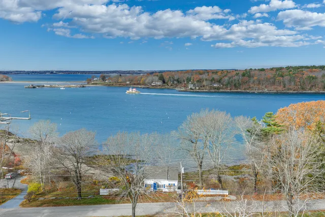 $850,000 | 562 Island Avenue, Portland, ME 04108