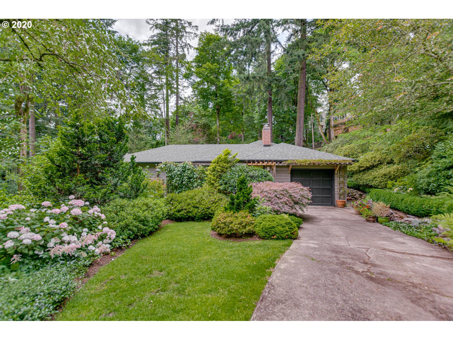 640 Southwest Cheltenham Street Portland, OR 97239 - Photo 1 of 32 Gallery Image 1