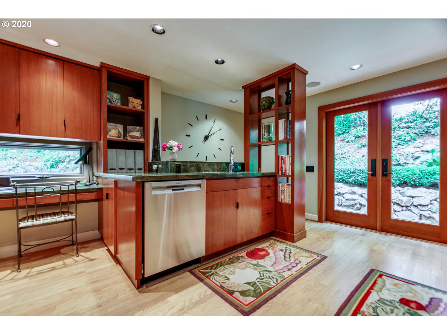 640 Southwest Cheltenham Street Portland, OR 97239 - Photo 9 of 32 Gallery Image 9