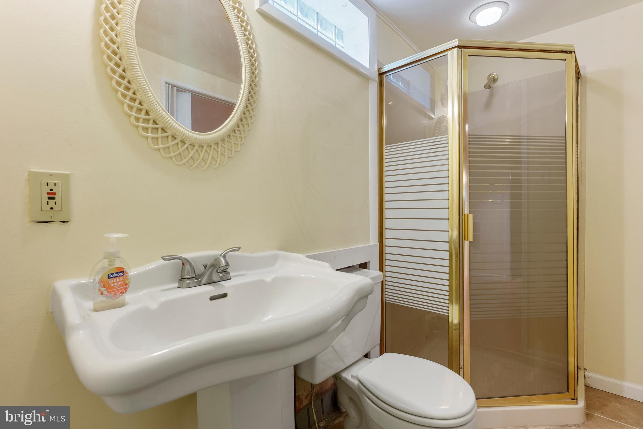 2321 Holyoke Road Rosedale, MD 21237 - Photo 28 of 34
