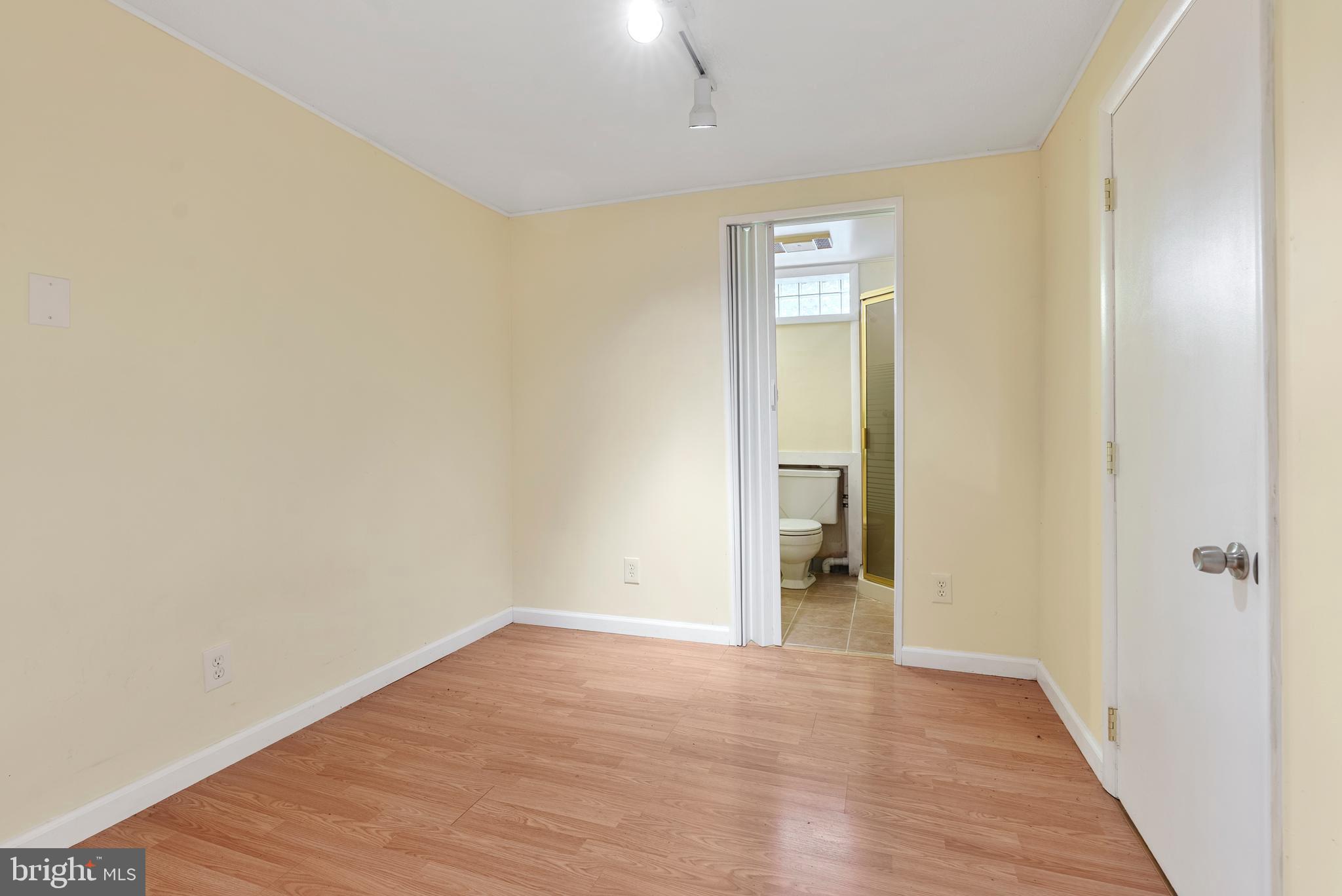 2321 Holyoke Road Rosedale, MD 21237 - Photo 29 of 34