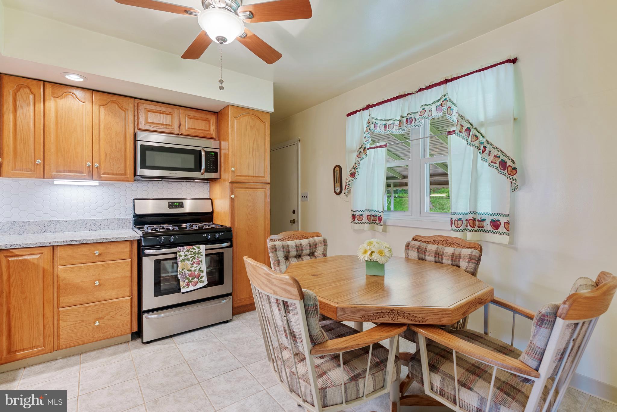 2321 Holyoke Road Rosedale, MD 21237 - Photo 10 of 34