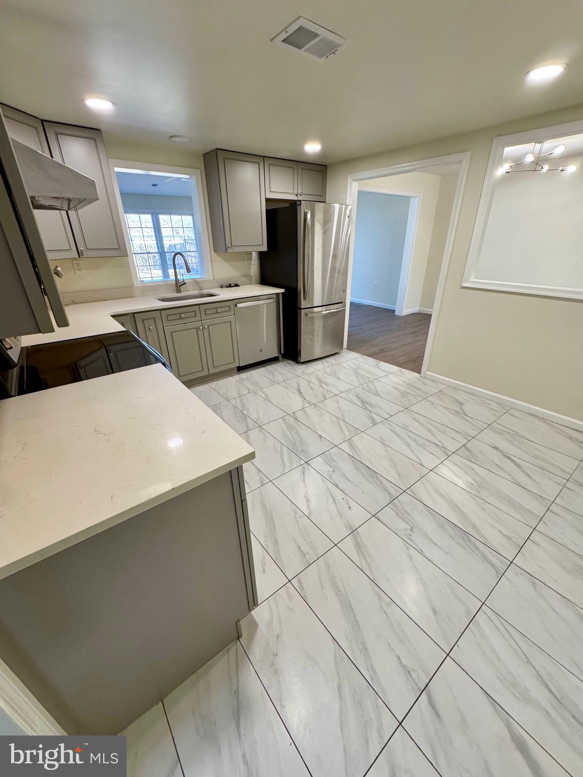 1040 Springhill Way Gambrills, MD 21054 - Photo 15 of 36 Kitchen