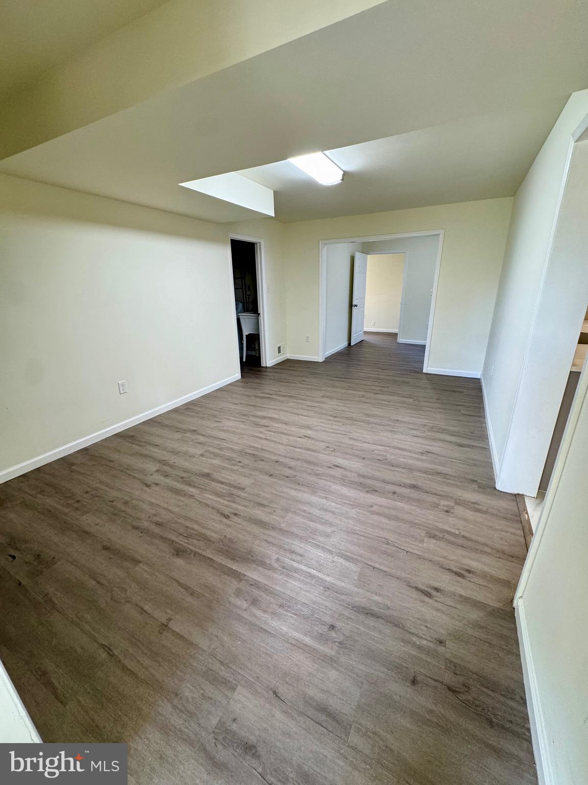 1040 Springhill Way Gambrills, MD 21054 - Photo 5 of 36 Living Space