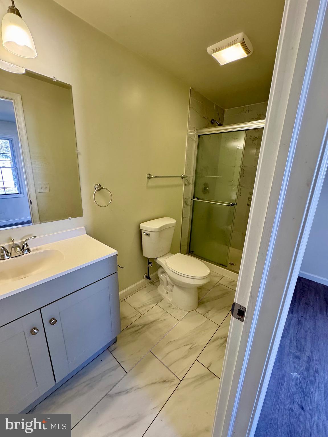 1040 Springhill Way Gambrills, MD 21054 - Photo 10 of 36 Main Floor Full Bath