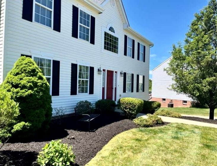 136 Maclaine Drive Carnegie, PA 15106 - Photo 2 of 30 a front view of a house