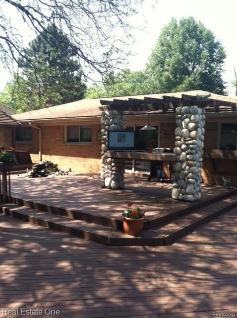 33315 Raphael Road Farmington, MI 48336 - Photo 41 of 47 bbq.jpg