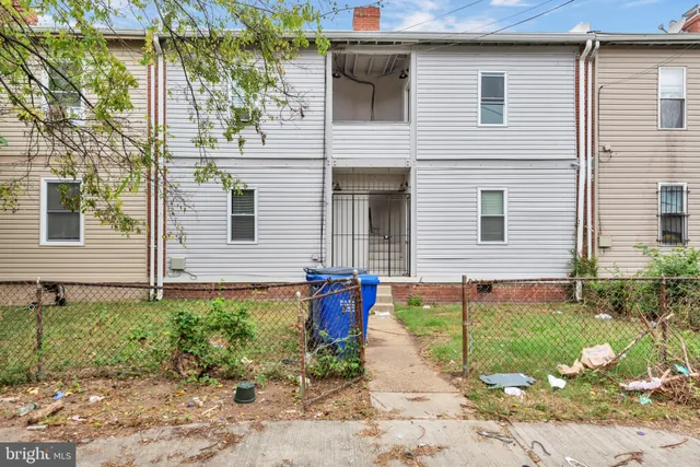 $650,000 | 195 35th Street Northeast, Washington, DC 20019