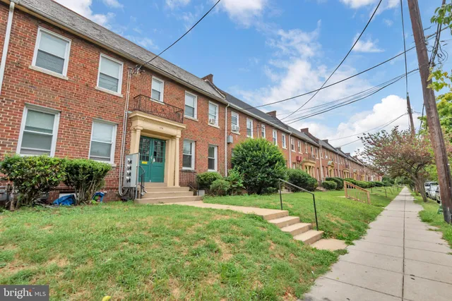 $650,000 | 195 35th Street Northeast, Washington, DC 20019