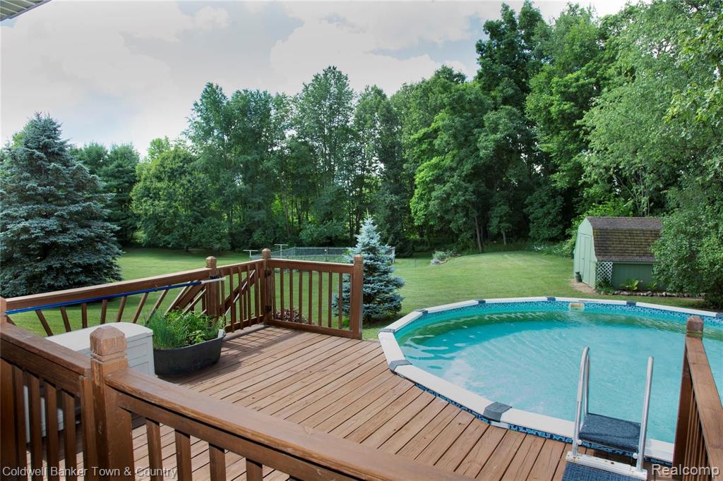 17090 Rosehill Road Pinckney, MI 48169 - Photo 37 of 47