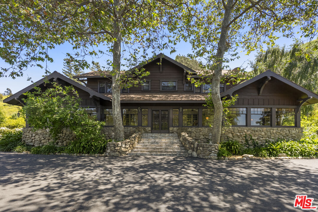 15454 South Mountain Road Oxnard, CA 93036 - Photo 4 of 65