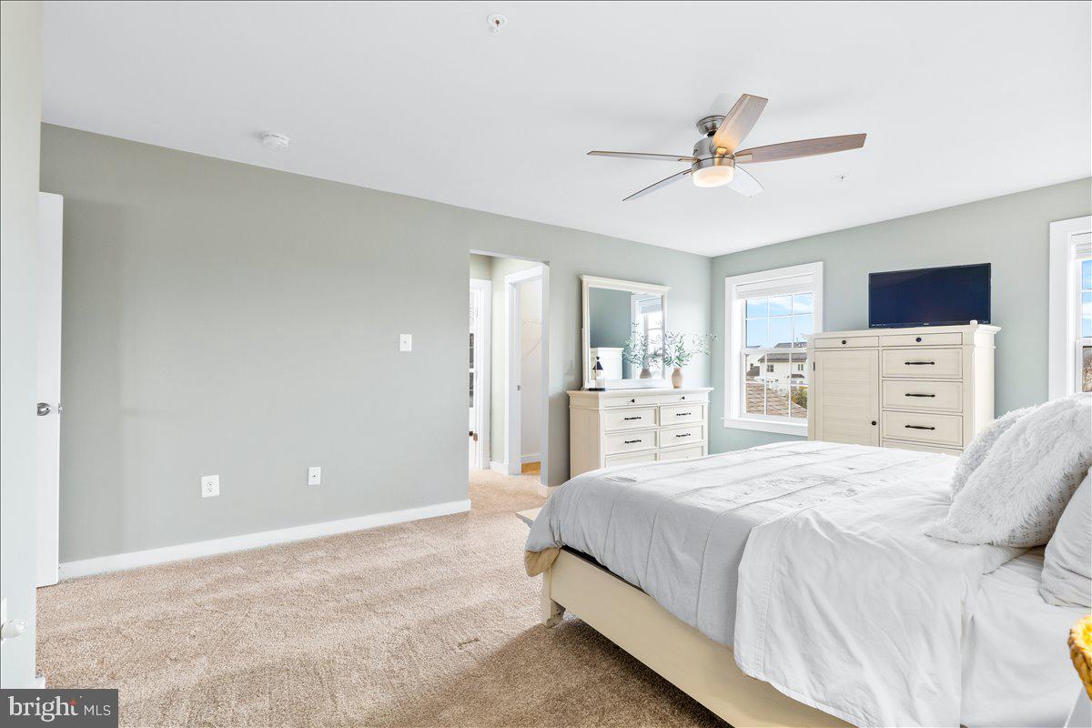 1010 Saxton Drive Frederick, MD 21702 - Photo 25 of 51 Primary suite