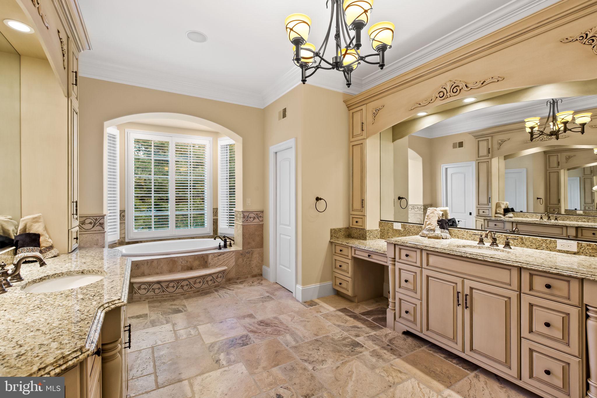 905 Hayfields Road Cockeysville, MD 21030 - Photo 31 of 69 Soak tub and dual water closets