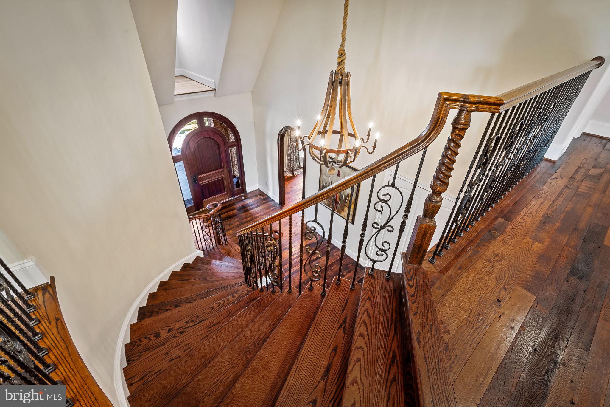 905 Hayfields Road Cockeysville, MD 21030 - Photo 32 of 69 Extensive millwork and timeless arched doorways