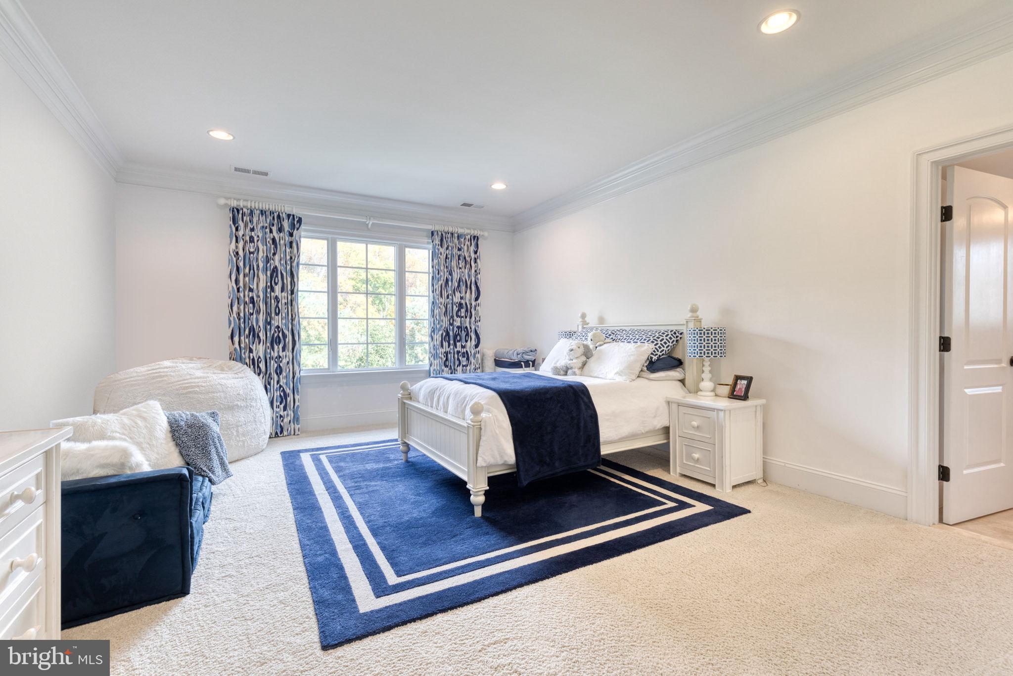 905 Hayfields Road Cockeysville, MD 21030 - Photo 40 of 69 Bedroom w/private bath & walk-in closet