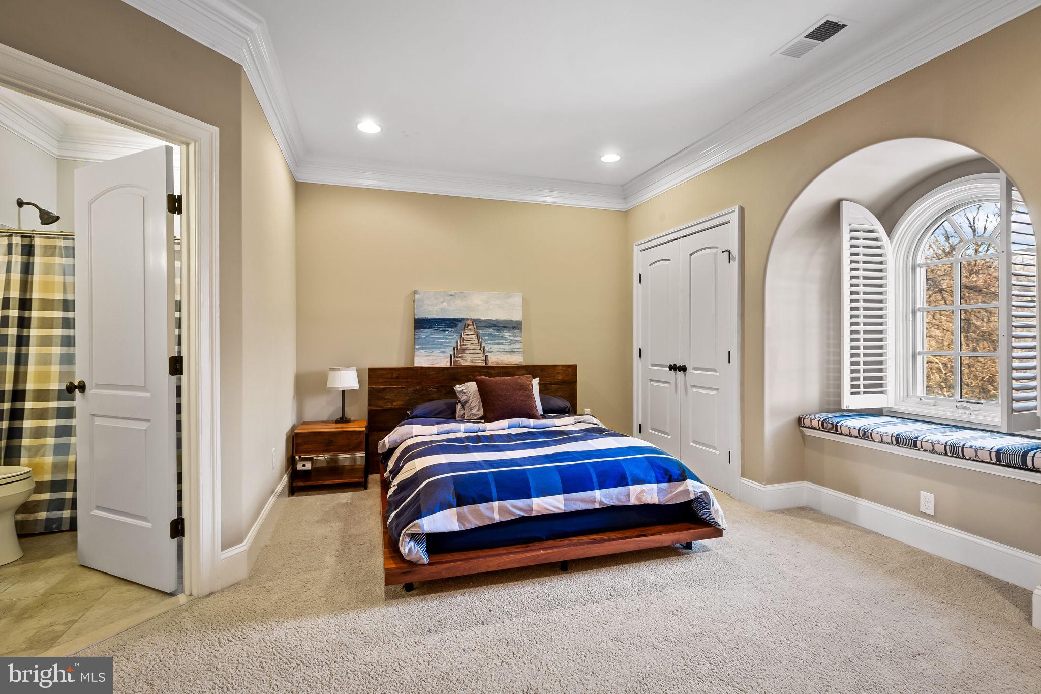 905 Hayfields Road Cockeysville, MD 21030 - Photo 41 of 69 Recessed lighting and private bath