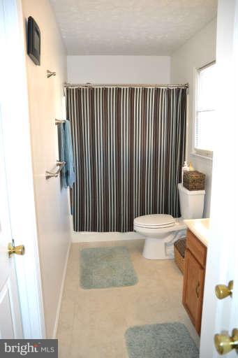 141 Woodrow Road Winchester, VA 22602 - Photo 14 of 19 Bath (Master)
