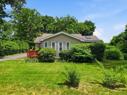 $689,000 | 45 Park Street, Norfolk, MA 02056