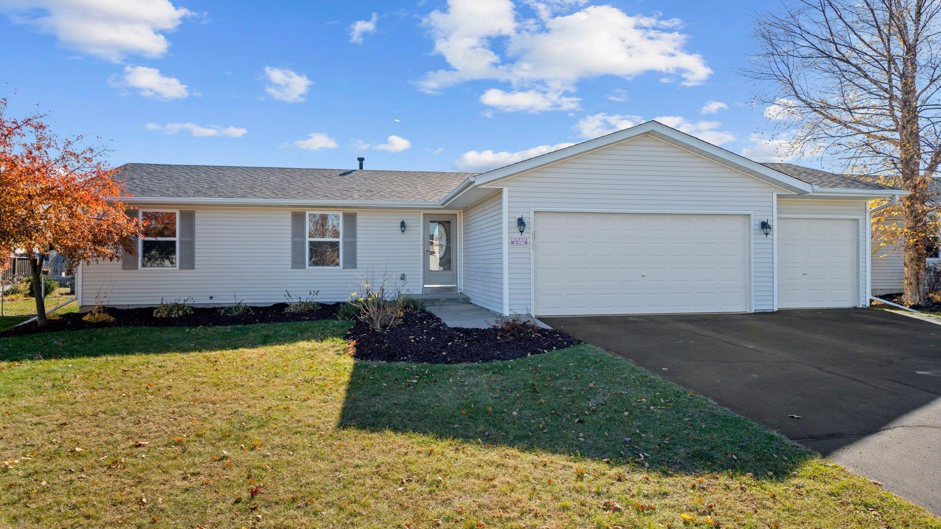 658 Cassandra Way South Beloit, IL 61080 - Photo 2 of 25 a front view of house with yard and green space