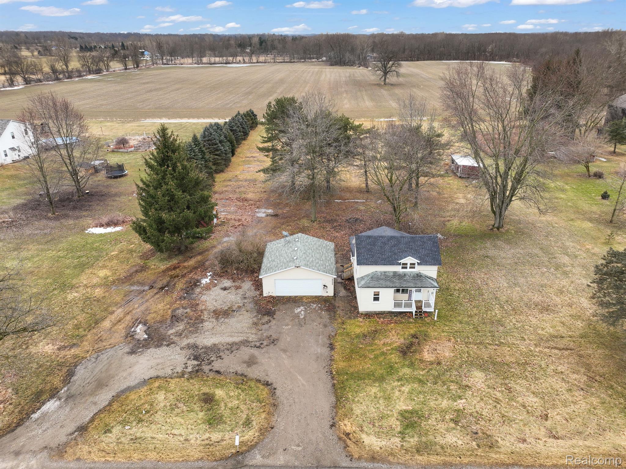 10601 Mason Road Fowlerville, MI 48836 - Photo 4 of 26