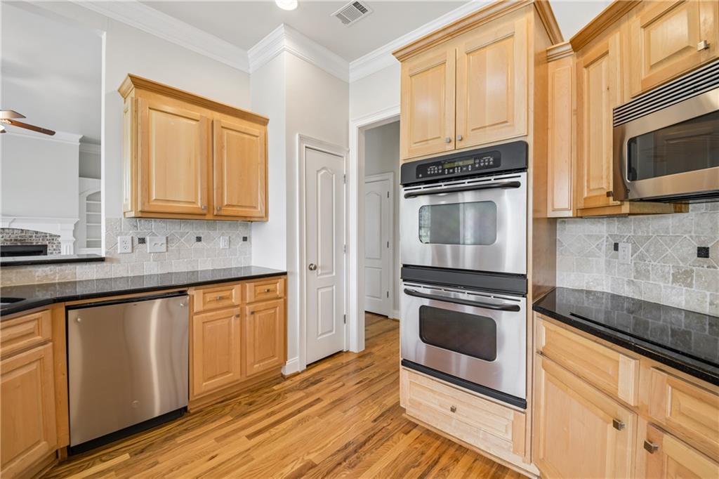 1040 East Magnolia Loop Madison, GA 30650 - Photo 2 of 30