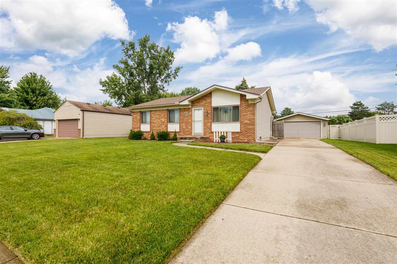 50124 Salisbury Chesterfield, MI 48047 - Photo 3 of 24